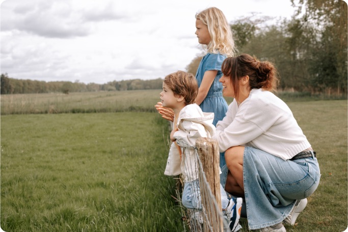 Learning to recognise and express emotions: the role of a nanny